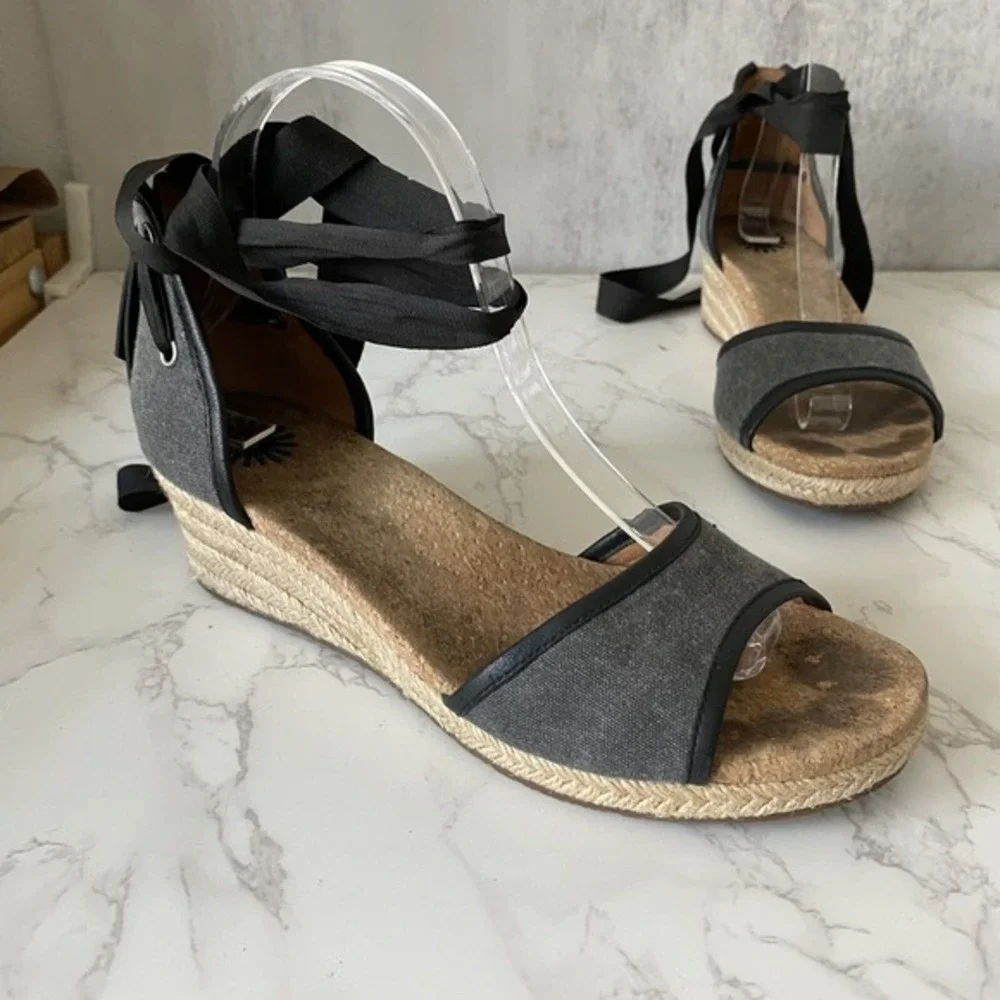 UGG Amell Canvas Sandals Sz 9 Grey‎ Black Ankle Tie Espadrilles Cork